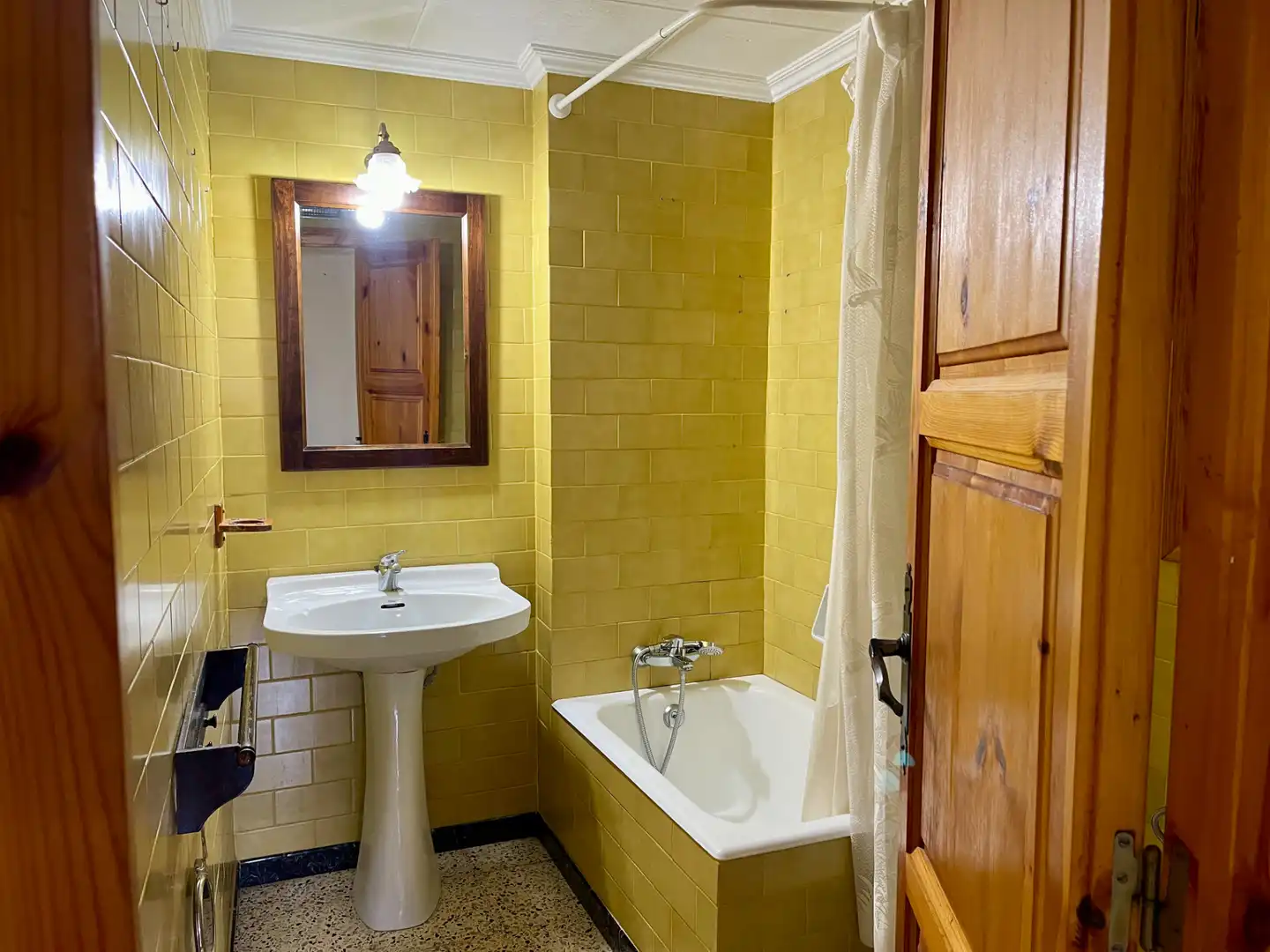 Baño de Finca rústica en venta en Setcases con Calefacción, Amueblado y Horno