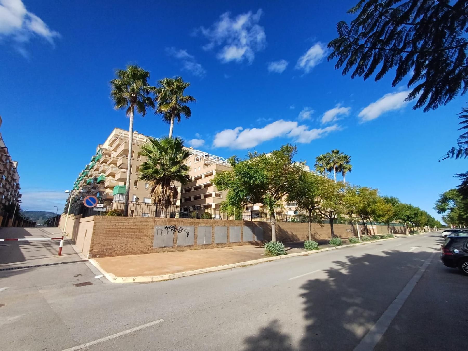 Vista exterior de Piso en venta en Oropesa del Mar / Orpesa con Terraza, Trastero y Piscina comunitaria