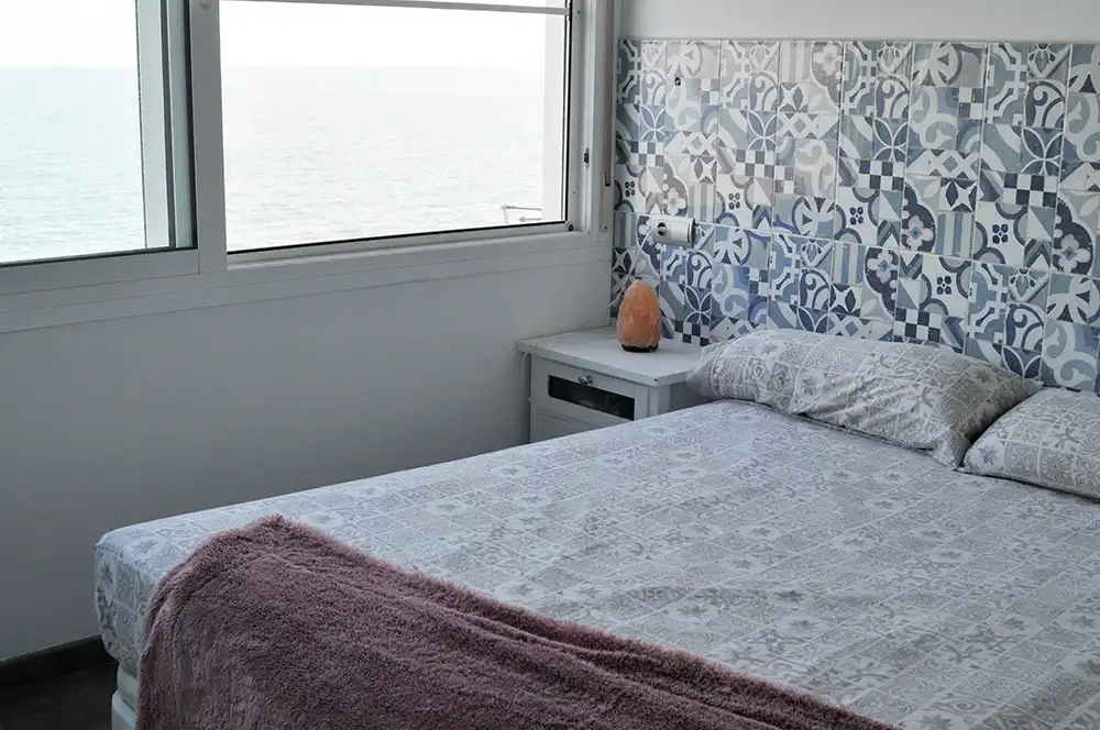 Habitación de Apartamento en venta en Alcanar con Terraza, Horno y Balcón