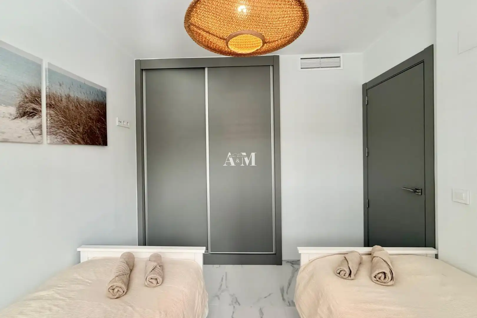 Habitación de Piso de alquiler en Torrevieja con Aire acondicionado, Calefacción y Terraza