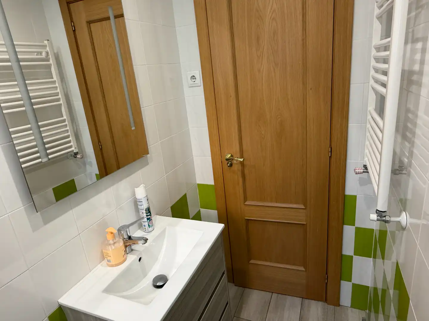 Wohnung zur Miete in Calle de Tremp, 24, Ciudad Universitaria