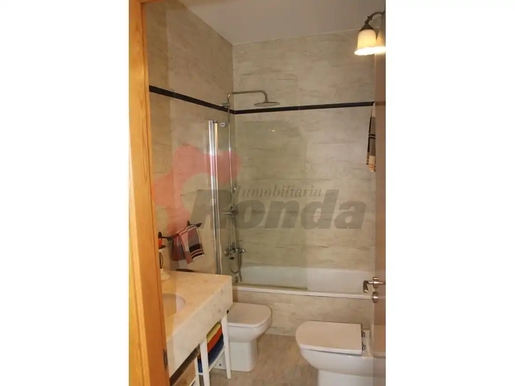 Baño de Dúplex en venta en Lugo con Amueblado