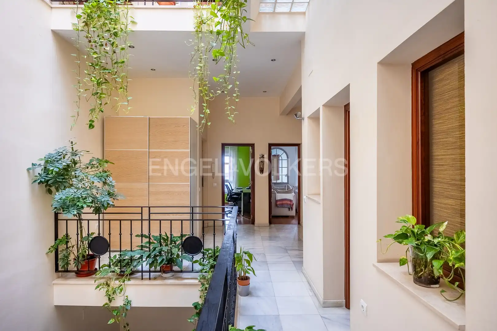 Houses for sale in Sevilla  with Air Conditioner, Heating and Storage room