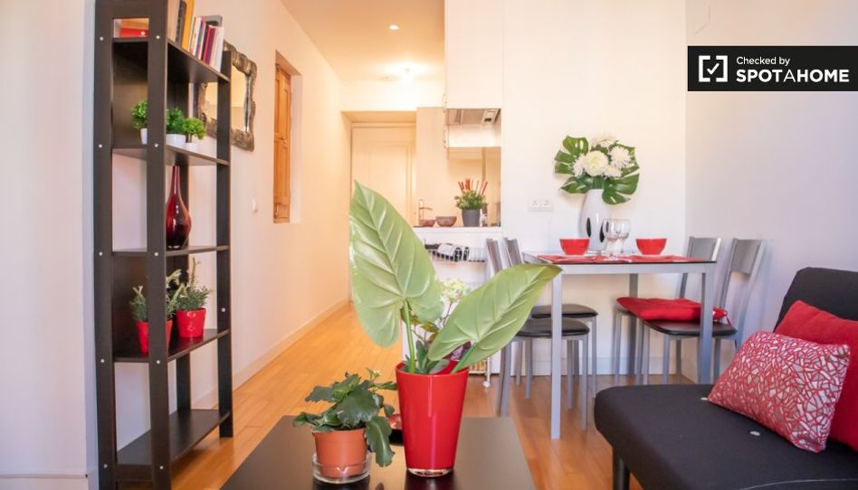 Piso de alquiler en Puerta del Ángel - Imagen 3