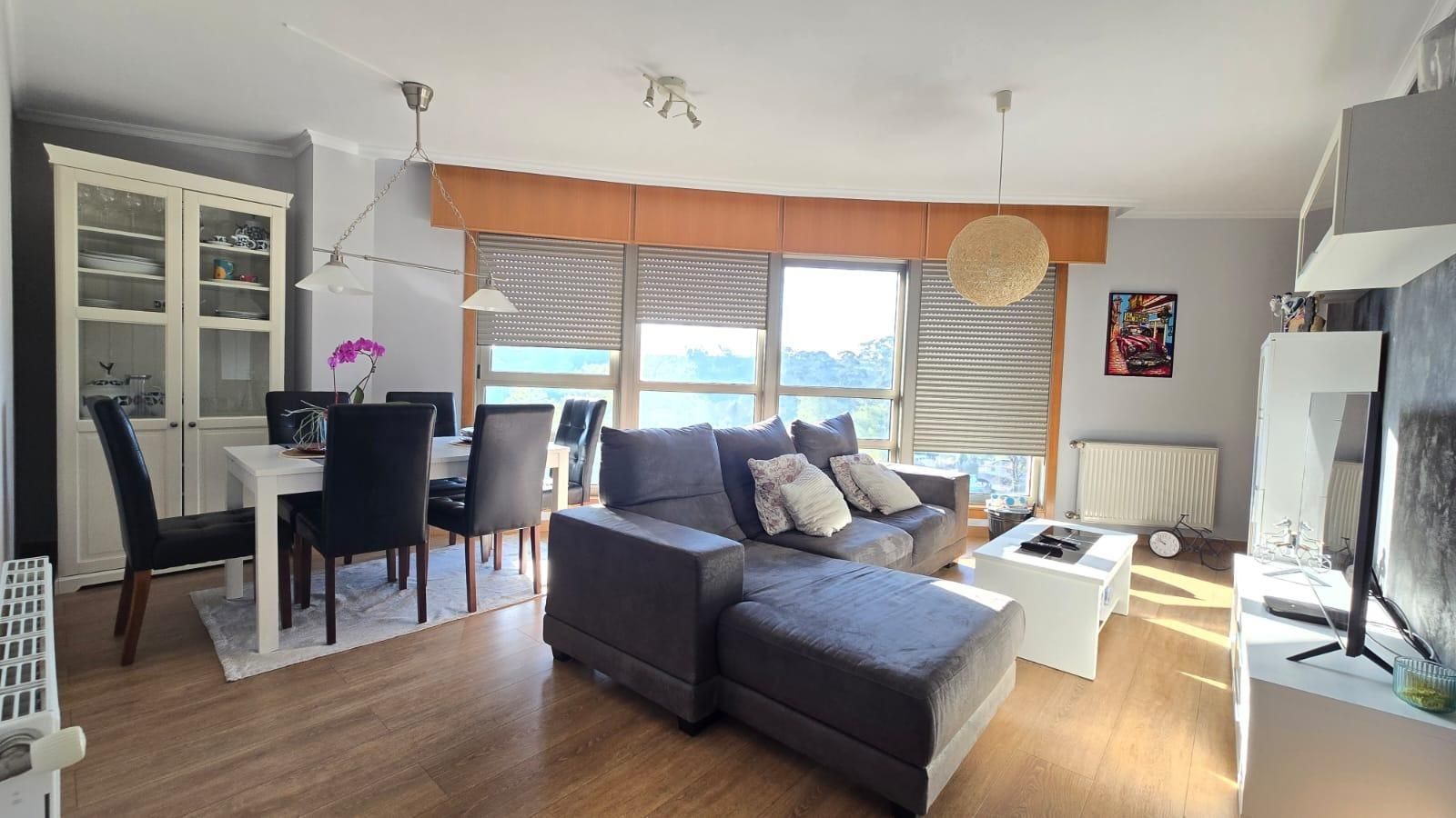 Sala d'estar de Dúplex en venda en Culleredo amb Calefacció, Terrassa i Traster