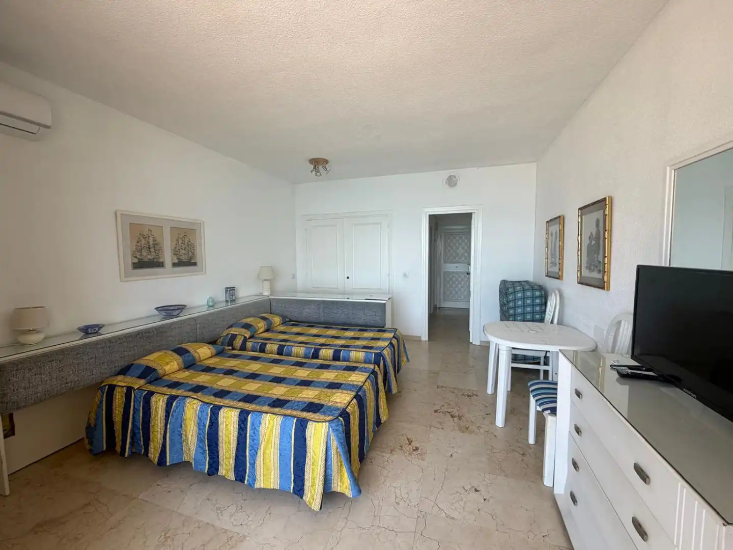 Schlafzimmer von Wohnung zum Verkauf in Torremolinos mit Klimaanlage, Terrasse und Gemeinschaftspool