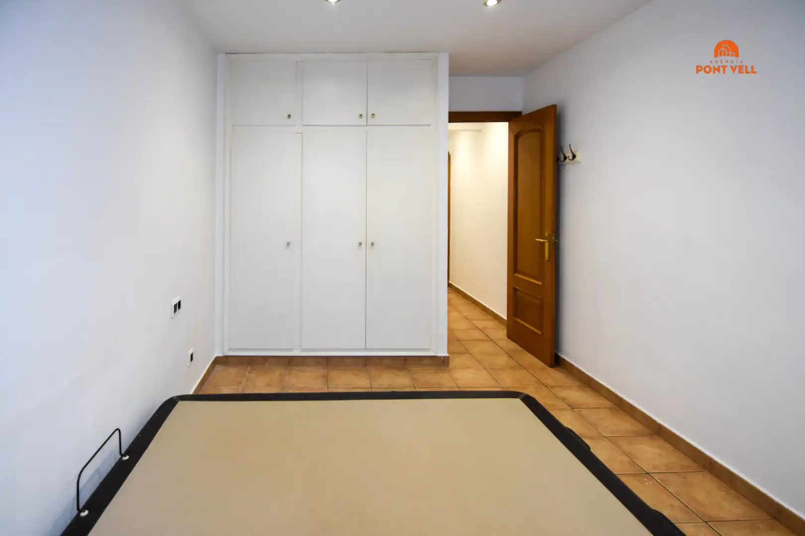 Piso en venta en La Bisbal d'Empordà con Calefacción, Terraza y Balcón
