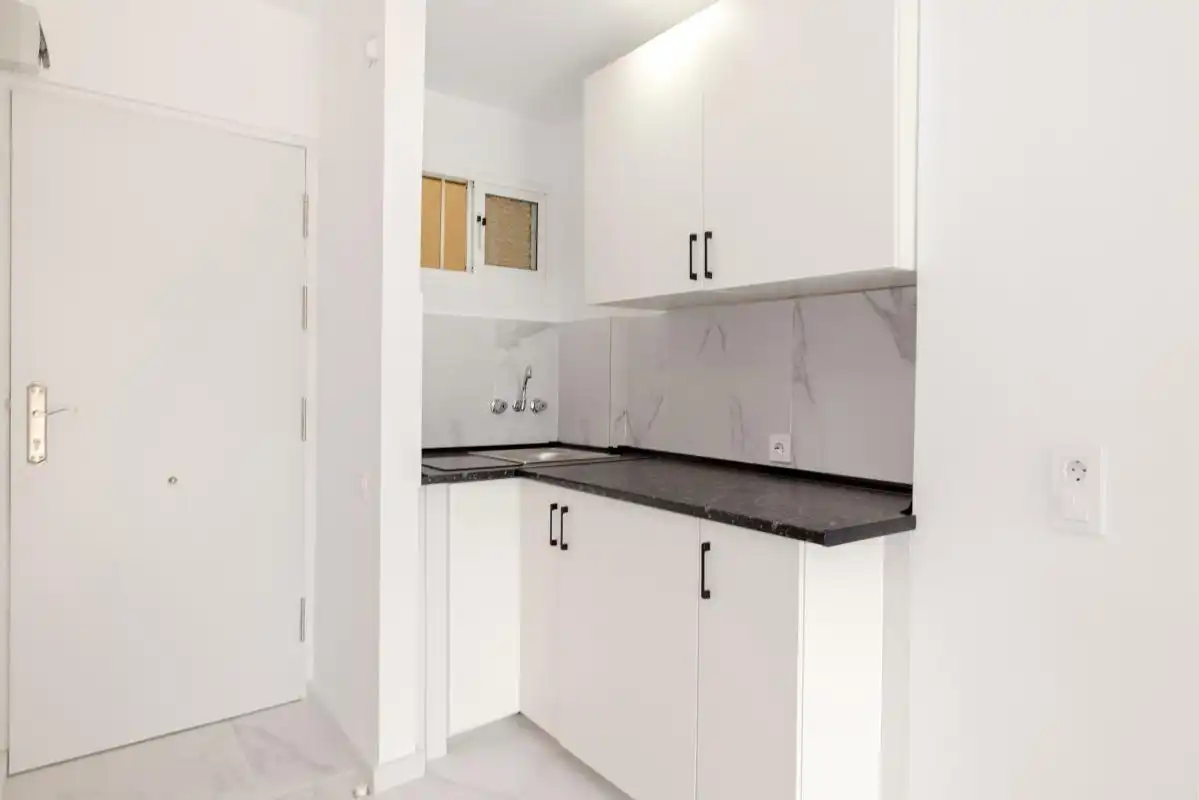 Cocina de Estudio en venta en Benalmádena con Calefacción, Jardín privado y Piscina