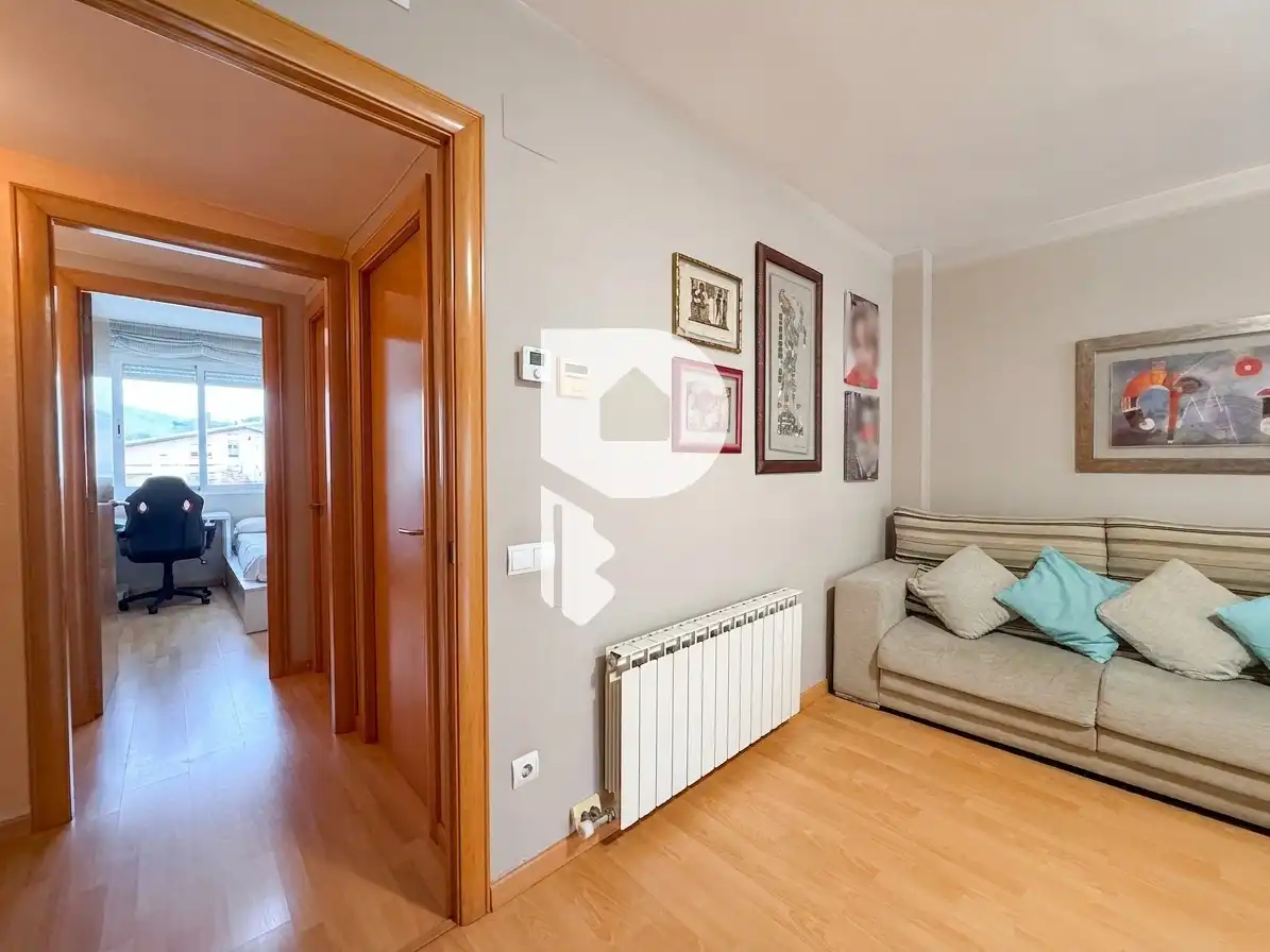Piso en venta en Sant Vicenç Dels Horts con Aire acondicionado, Calefacción y Parquet