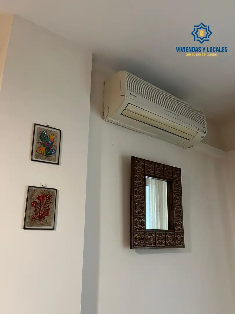 Sala de estar de Piso de alquiler en Granada con Aire acondicionado, Amueblado y Balcón