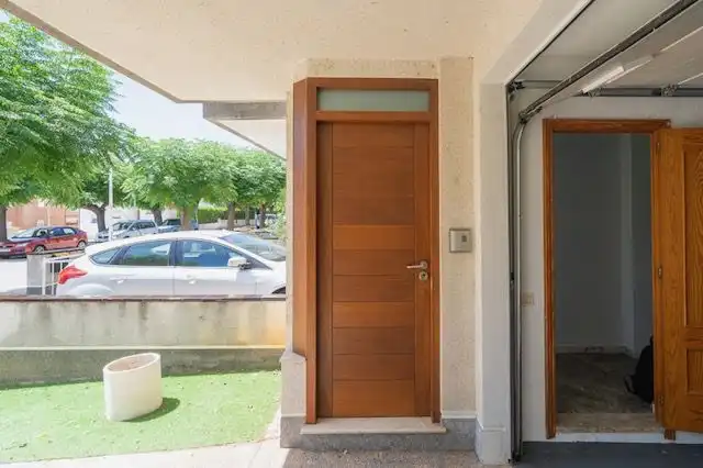 Reihenhaus mit Terrasse zum Verkauf in Avinguda Catalunya, imagen 3