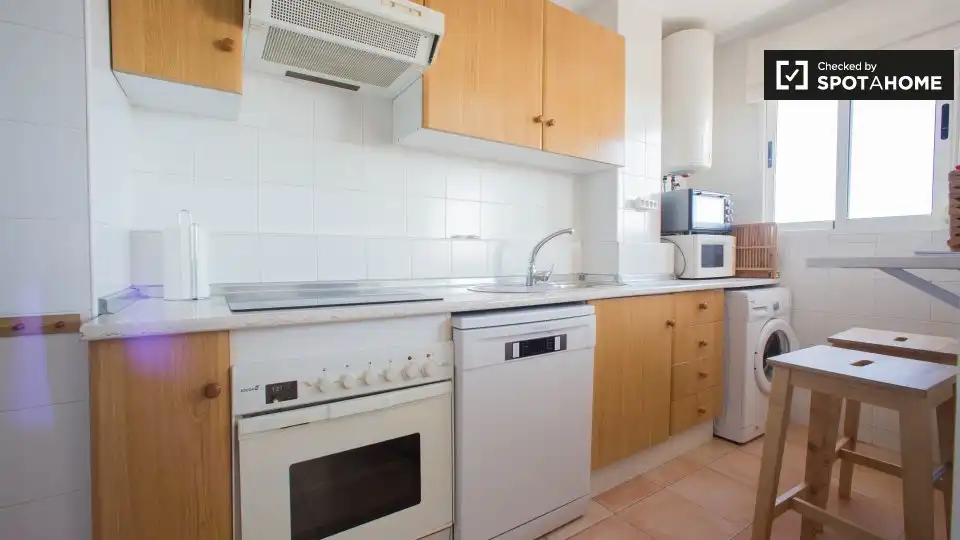 Kitchen of Flat for rent in Valencia  with Air Conditioner, Heating and Furnished