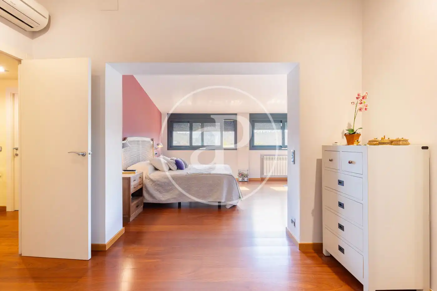 Dormitori de Casa o xalet en venda en Valldoreix