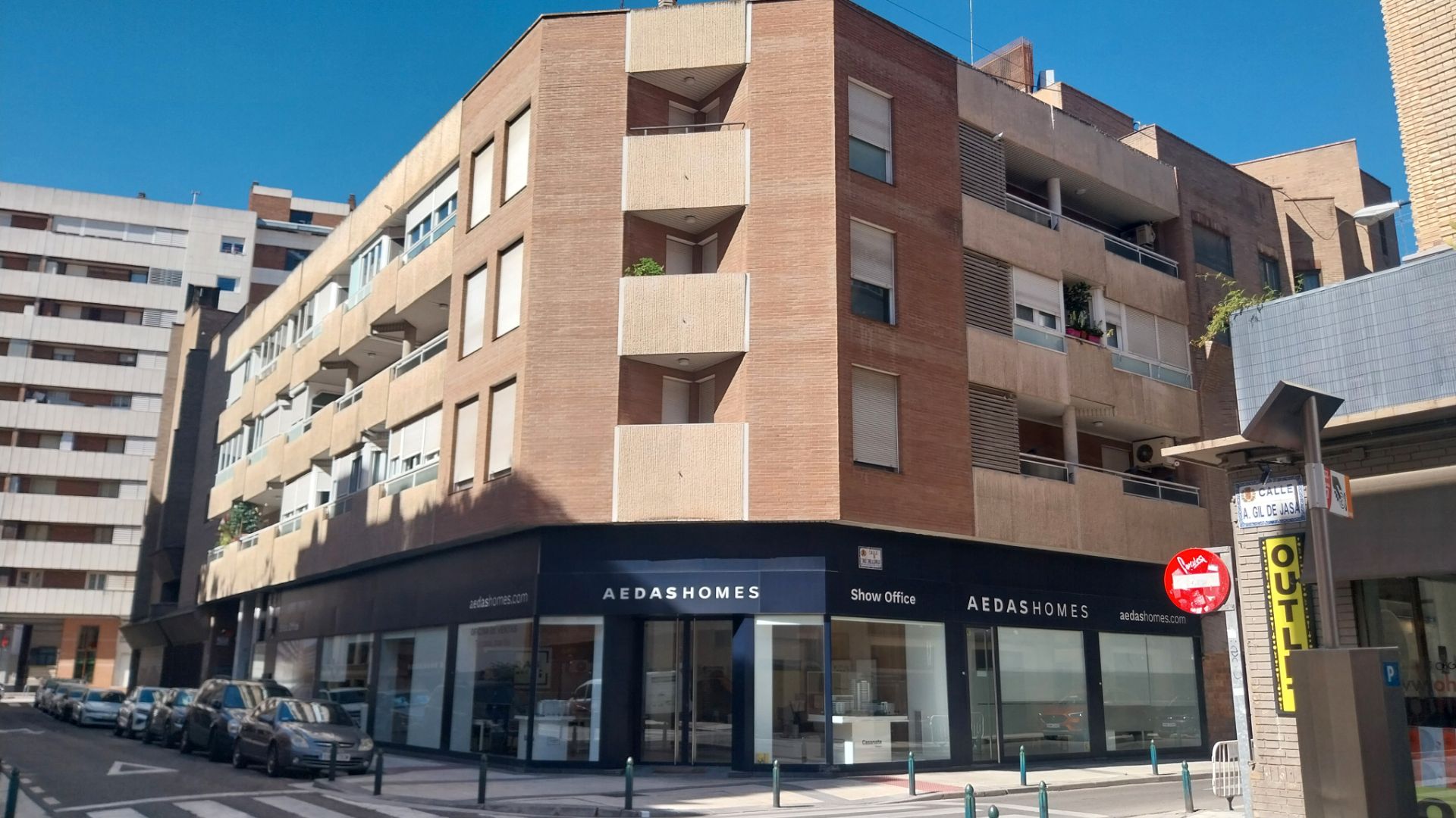 Exterior view of Flat to rent in  Zaragoza Capital  with Air Conditioner, Heating and Parquet flooring