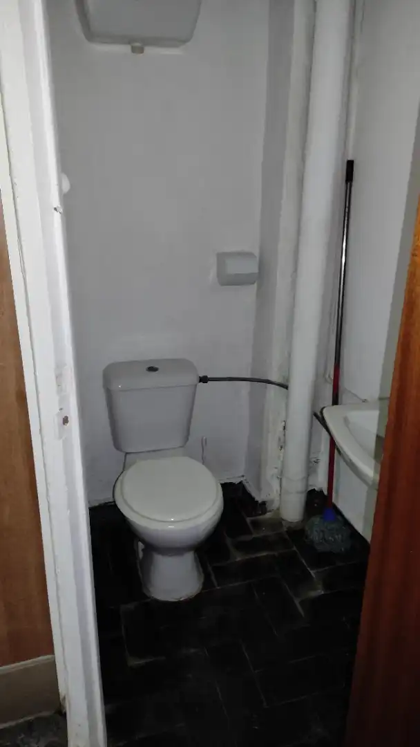 Gewerbefläche zum Verkauf in Avinguda del Cedre 43, imagen 4