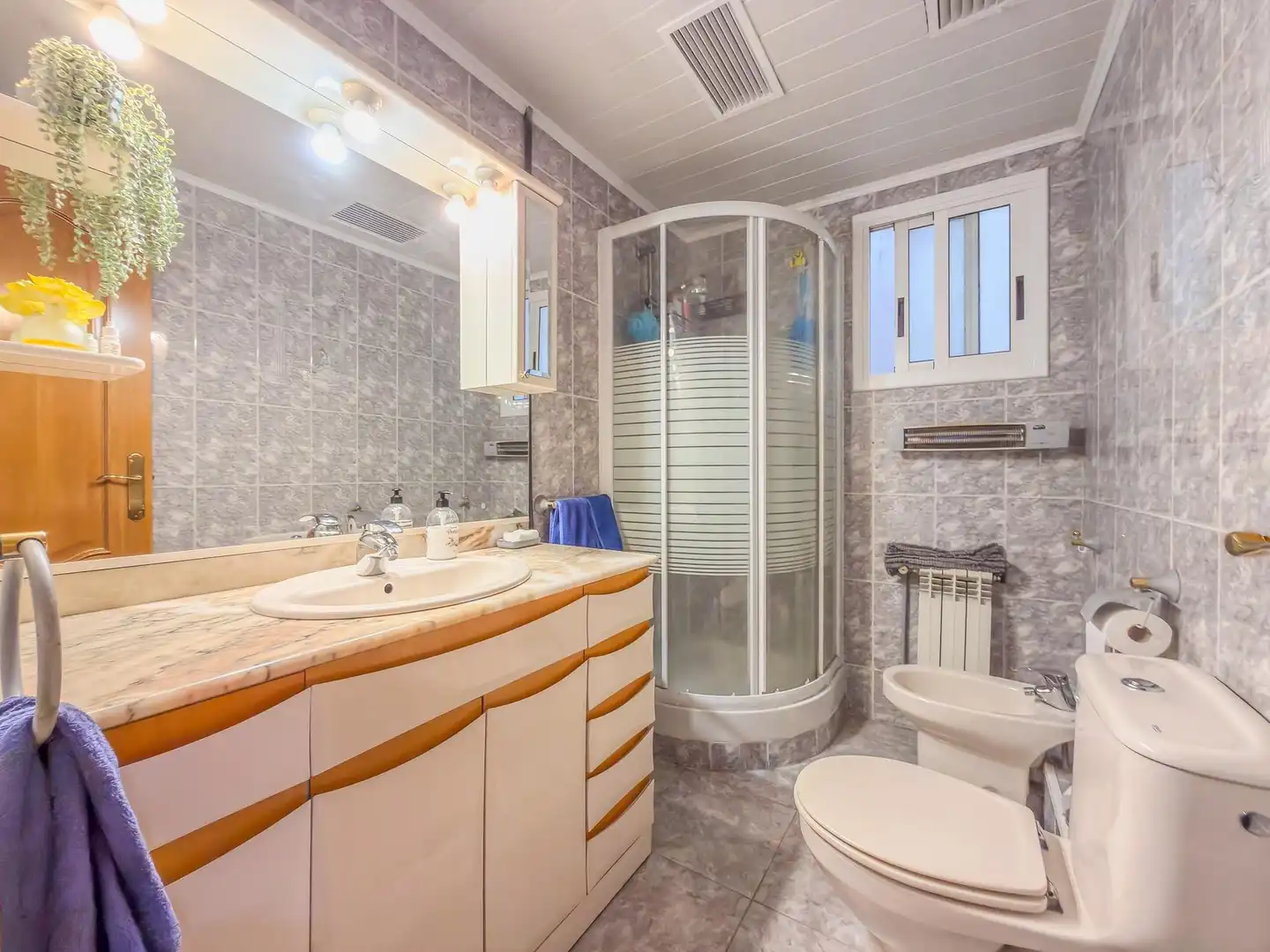 Baño de Piso en venta en Terrassa con Aire acondicionado, Calefacción y Balcón
