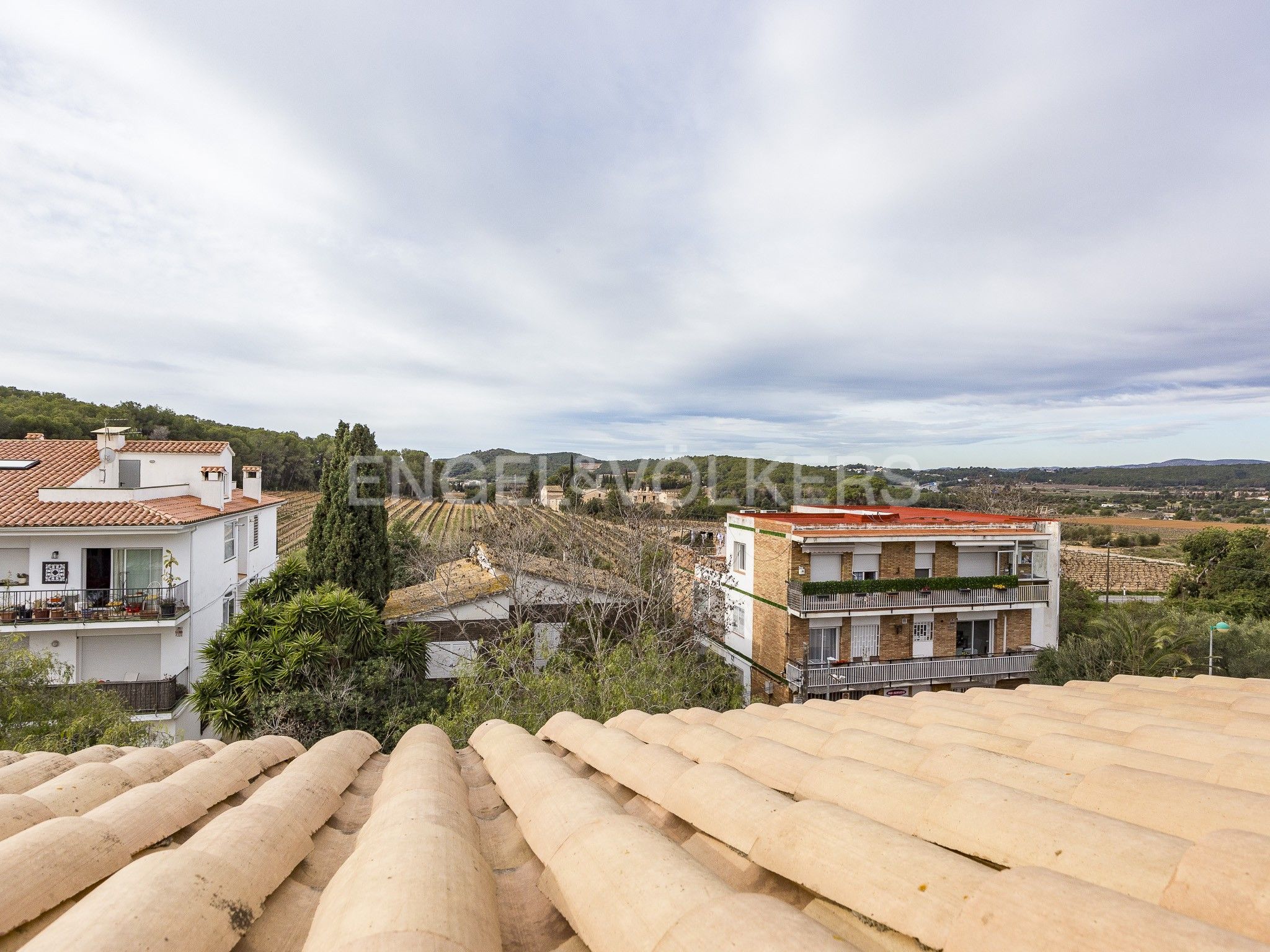 Vista exterior de Àtic en venda en Sant Pere de Ribes amb Aire condicionat, Calefacció i Terrassa