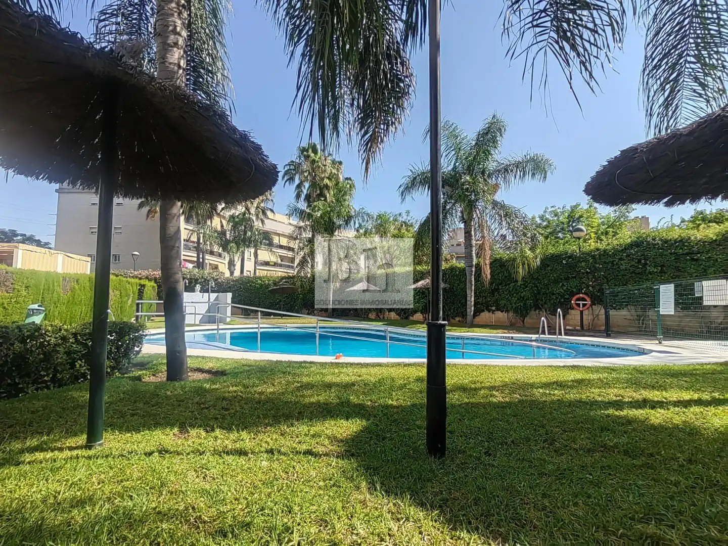 Vista exterior de Piso en venta en Málaga con Aire acondicionado, Jardín privado y Terraza