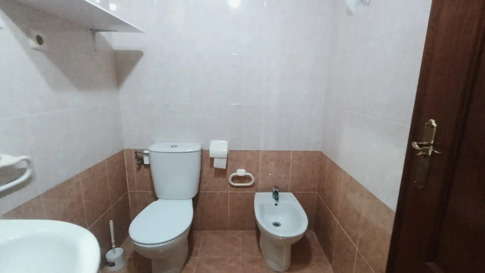 Baño de Piso de alquiler en Cartagena con Terraza, Trastero y Amueblado