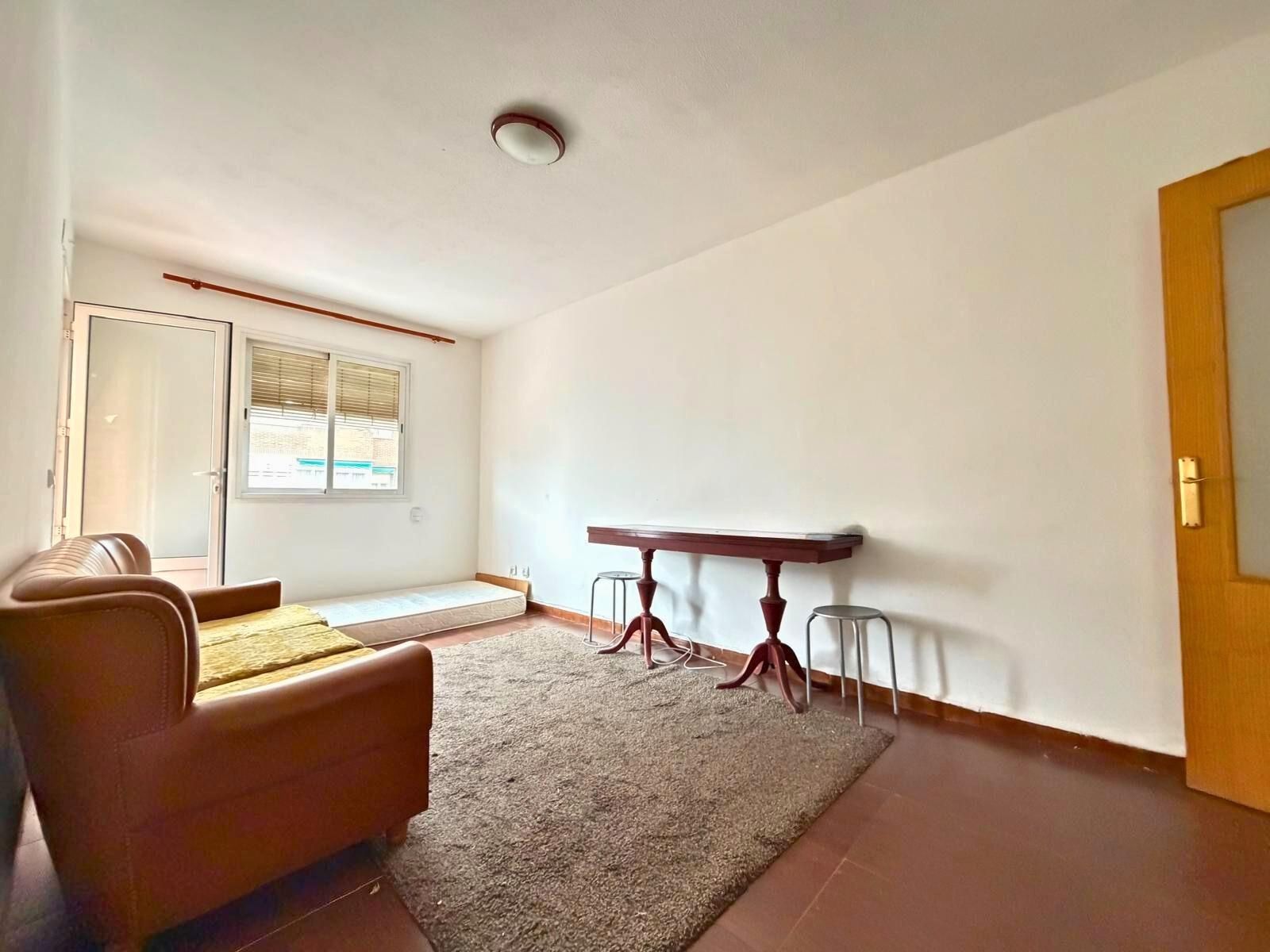 Living room of Flat for sale in Coslada  with Terrace and Oven