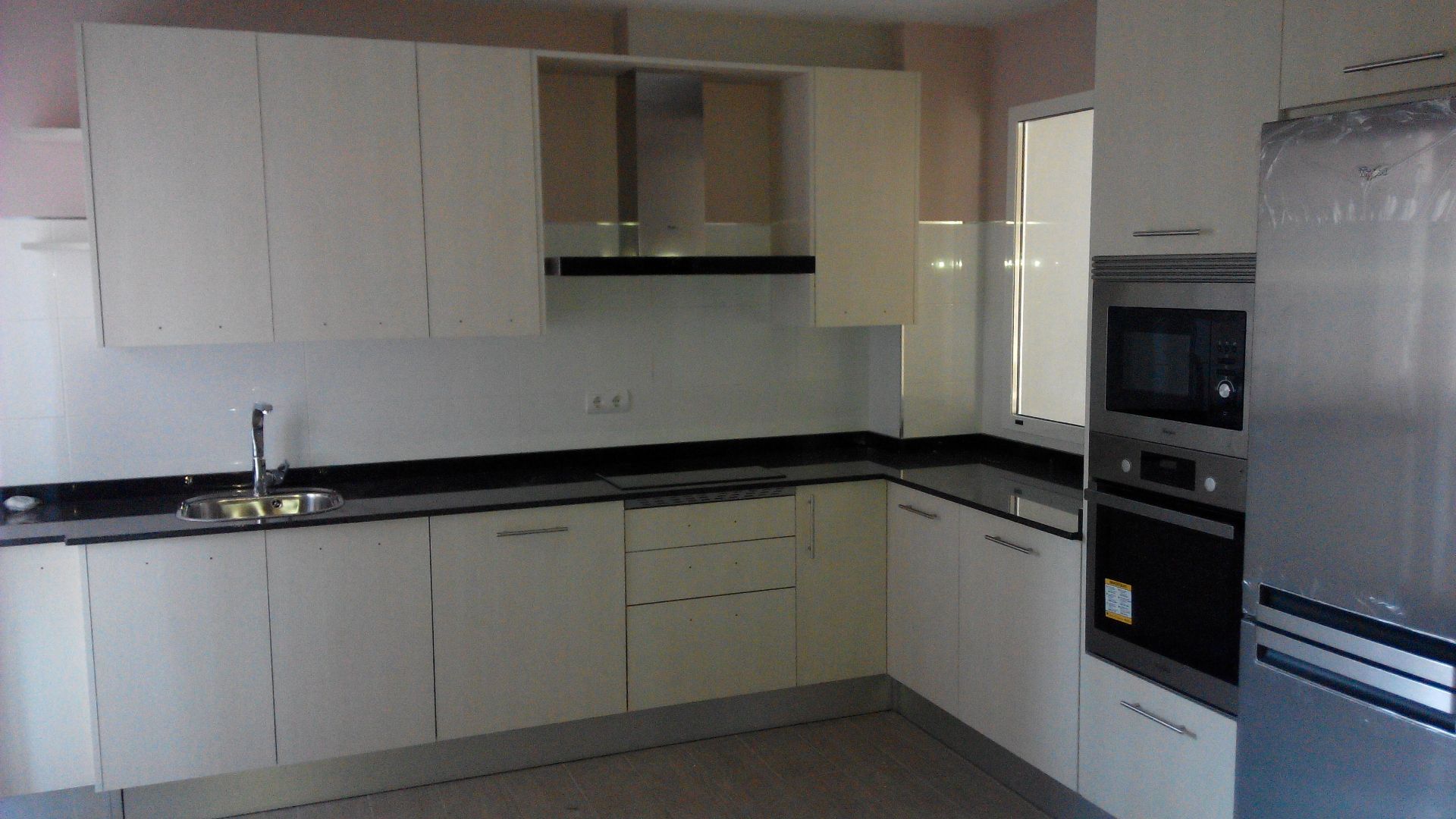 Kitchen of Flat to rent in Ponferrada  with Heating, Parquet flooring and Terrace