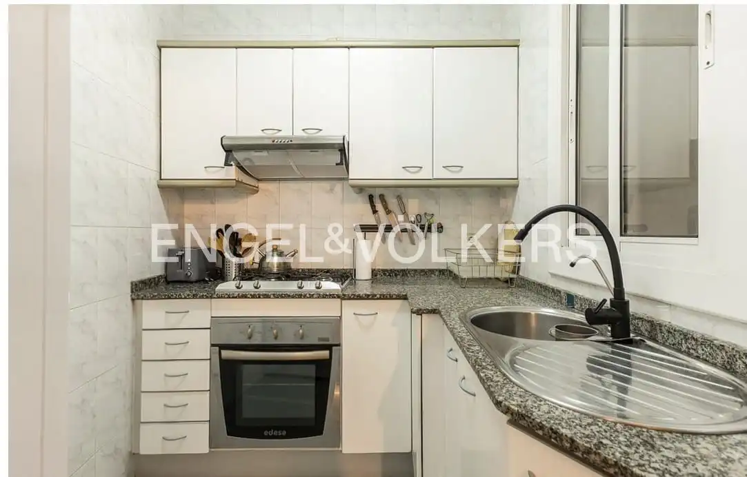 Küche von Wohnung zum Verkauf in Barcelona mit Heizung und Terrasse