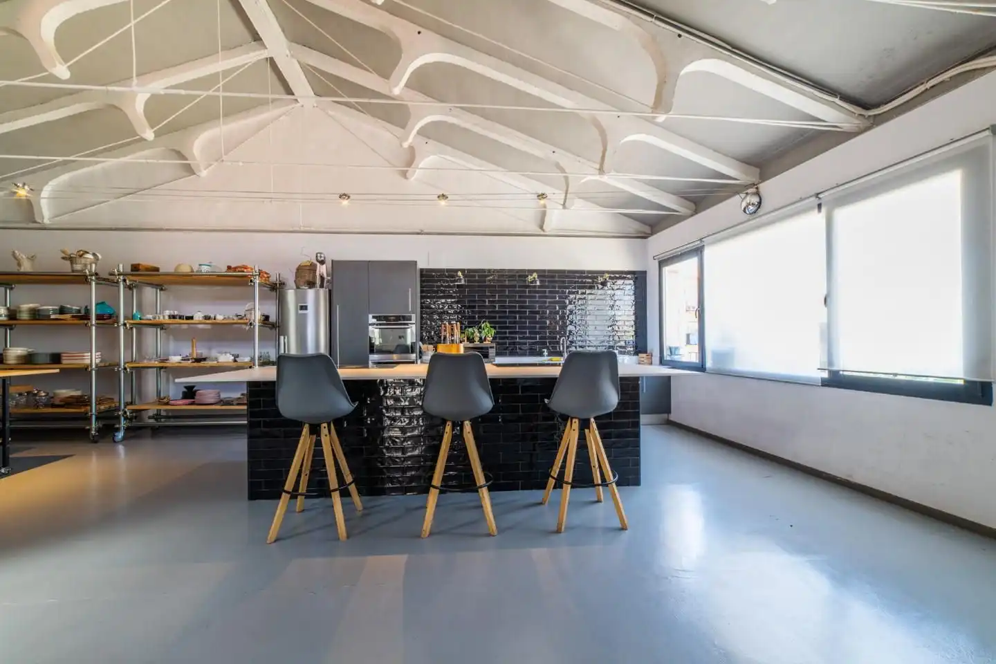 Kitchen of Commercial properties for rent in Madrid