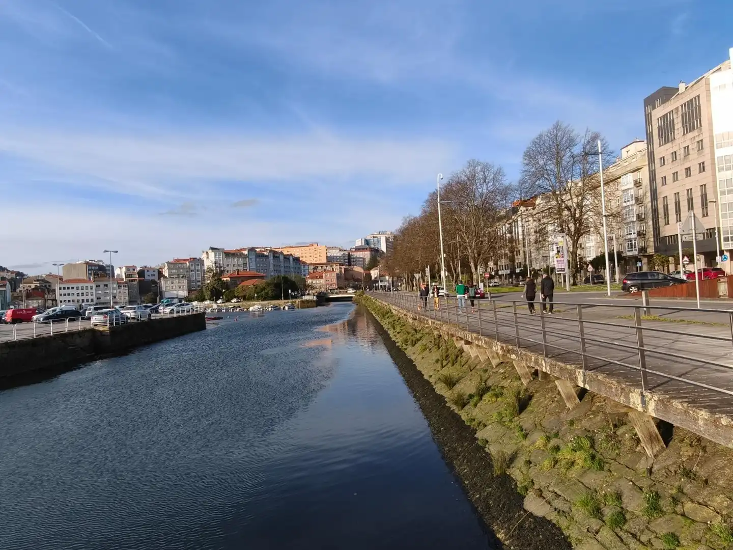 Außenansicht von Wohnung zum Verkauf in Pontevedra Capital  mit Privatgarten