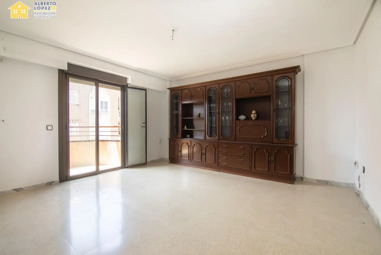 Sala d'estar de Apartament en venda en Elche / Elx amb Terrassa i Balcó