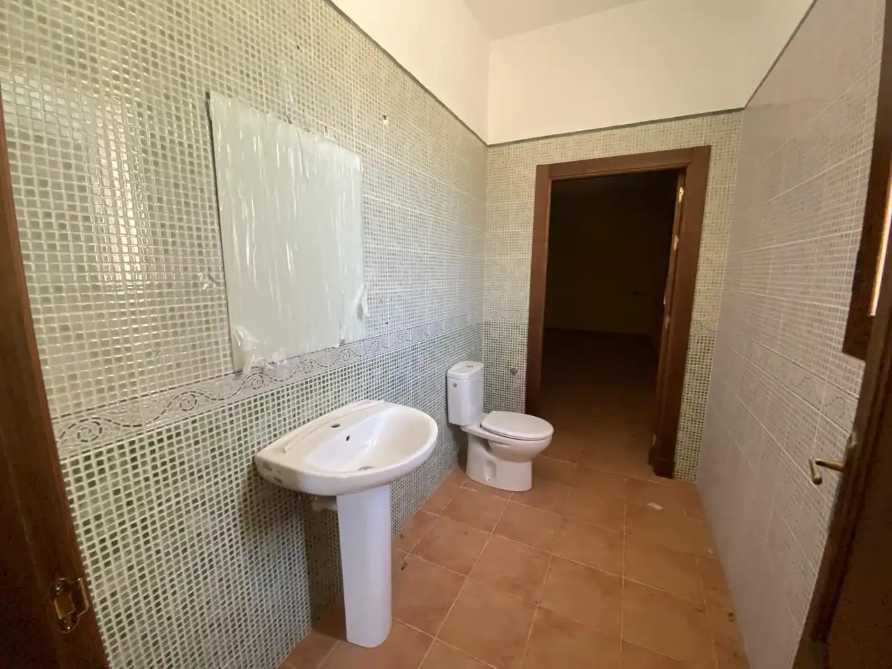 Bany de Edifici en venda en Belmonte