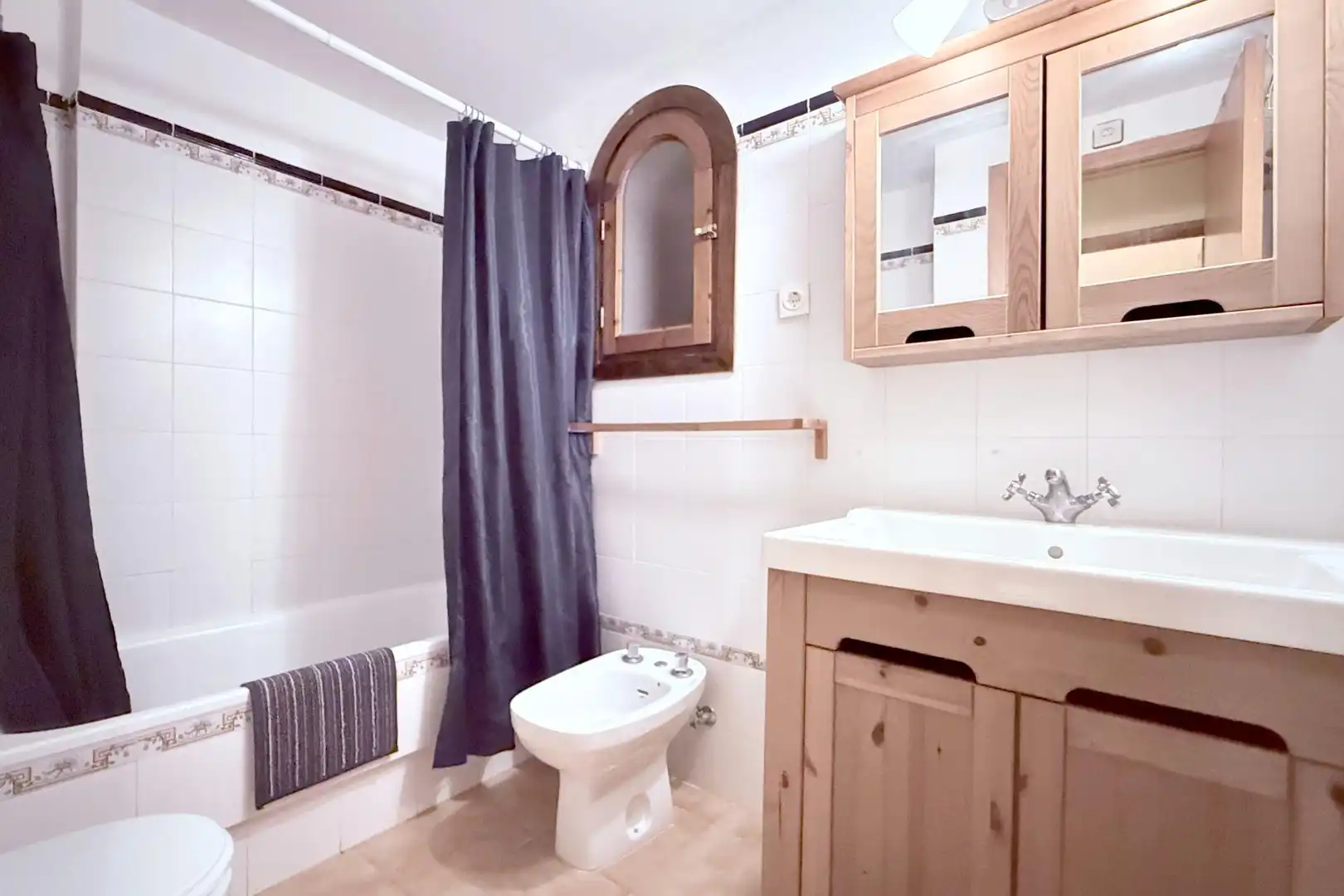 Badezimmer von Wohnung zum Verkauf in La Manga del Mar Menor mit Terrasse, Möbliert und Gemeinschaftspool