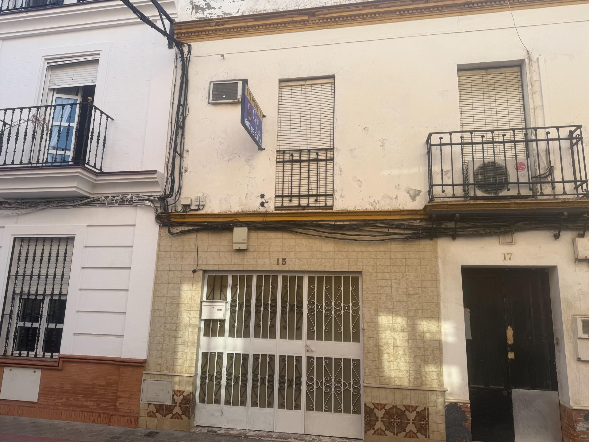 Casa o xalet en venda a Calle de Manuel de Falla, Centro - Doña Mercedes