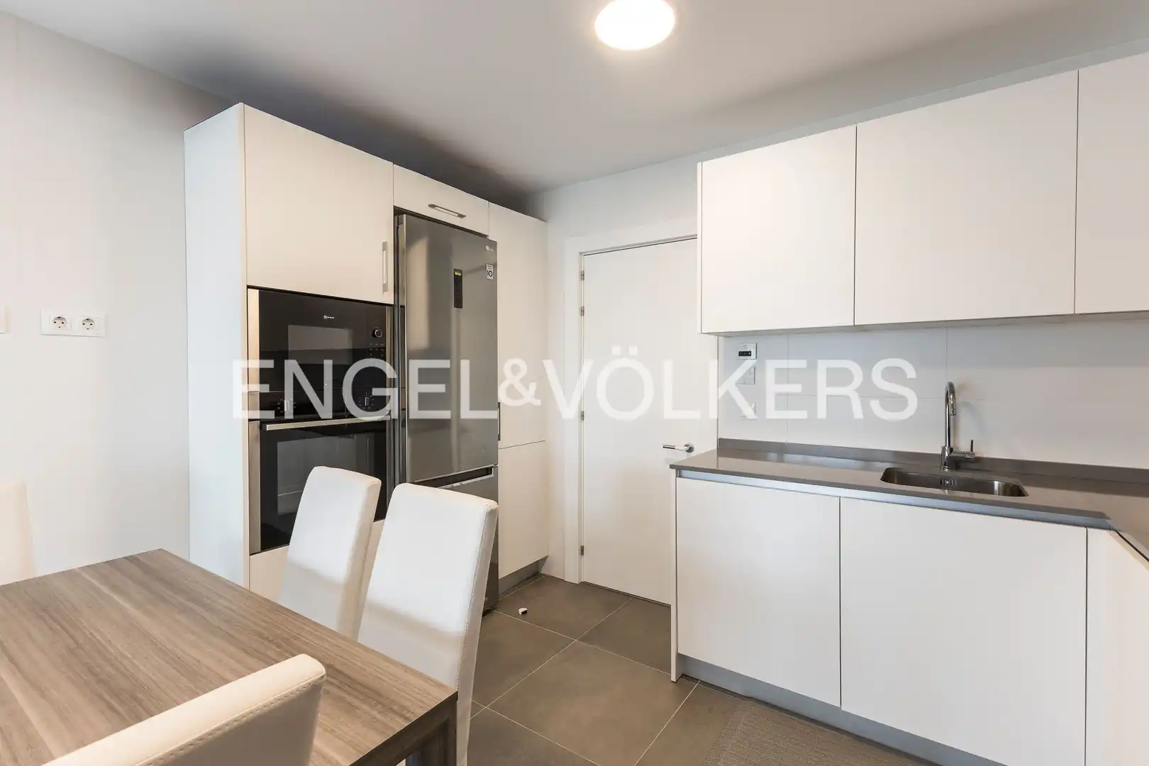 Cocina de Ático en venta en Madrid con Aire acondicionado, Calefacción y Terraza