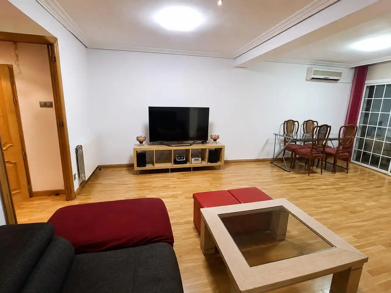 Wohnzimmer von Wohnung zum Verkauf in Zaragoza mit Klimaanlage, Heizung und Parkett