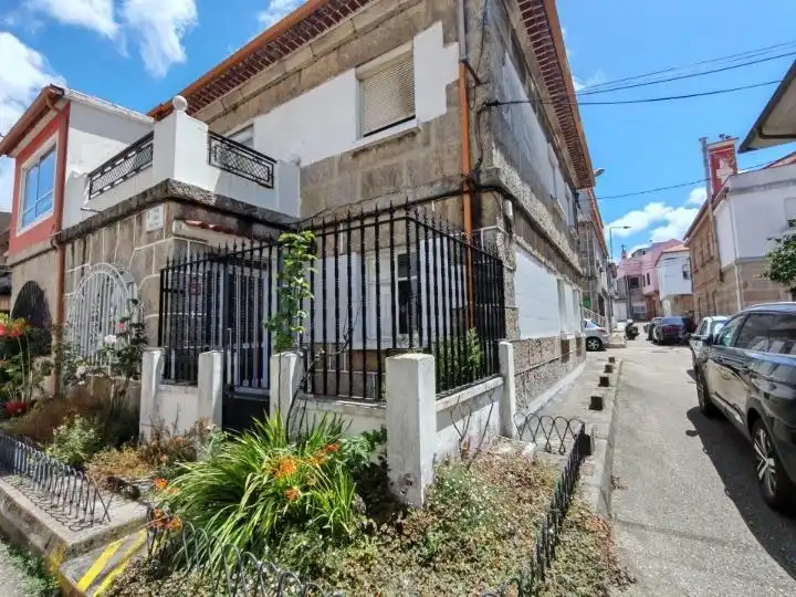 Exterior view of Ground floor for sale in Vigo   with Terrace and Storage room