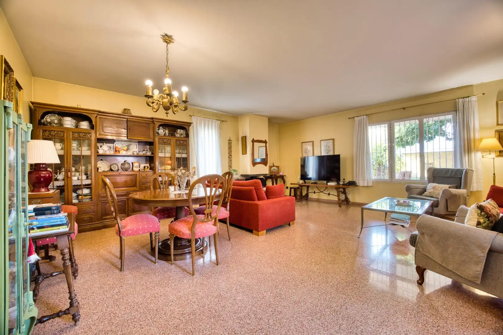 Villa zum Verkauf in Calle PINTOR VARELA, imagen 5