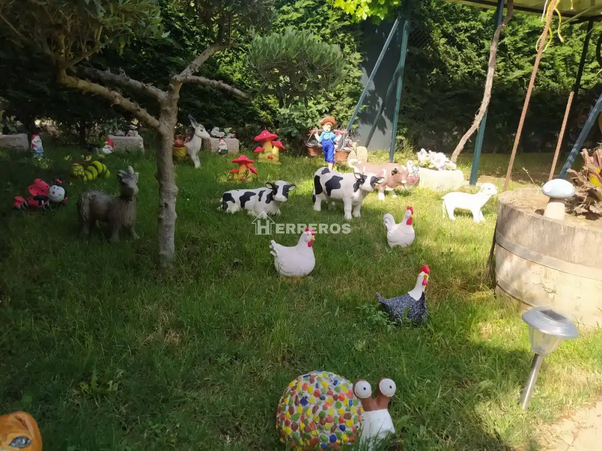 Jardí de Casa o xalet en venda en Murillo de Río Leza amb Calefacció, Traster i Moblat