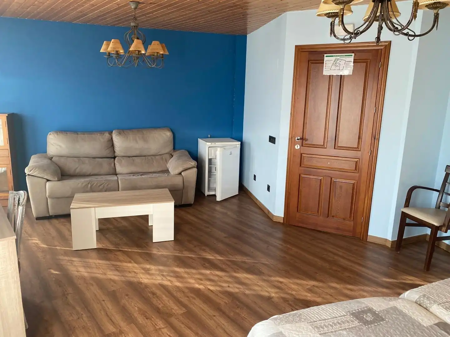 Sala de estar de Edificio en venta en Anento