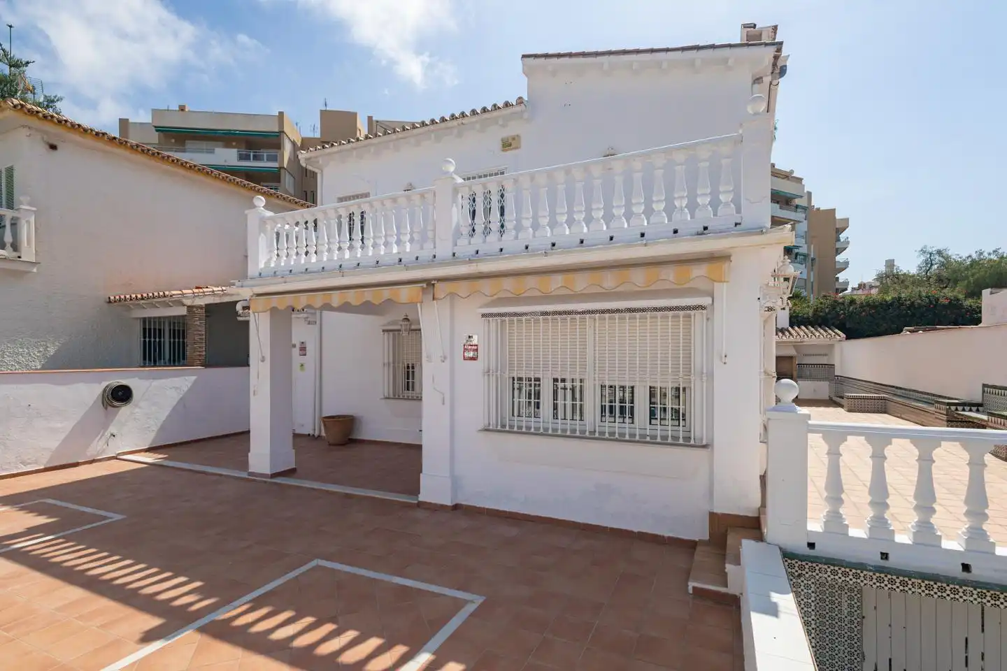 Vista exterior de Casa o xalet en venda en Málaga amb Jardí privat, Terrassa i Piscina