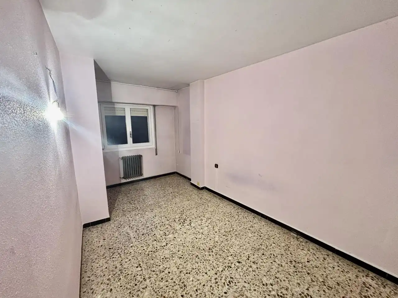 Bedroom of Flat for sale in Zaragoza  with Heating