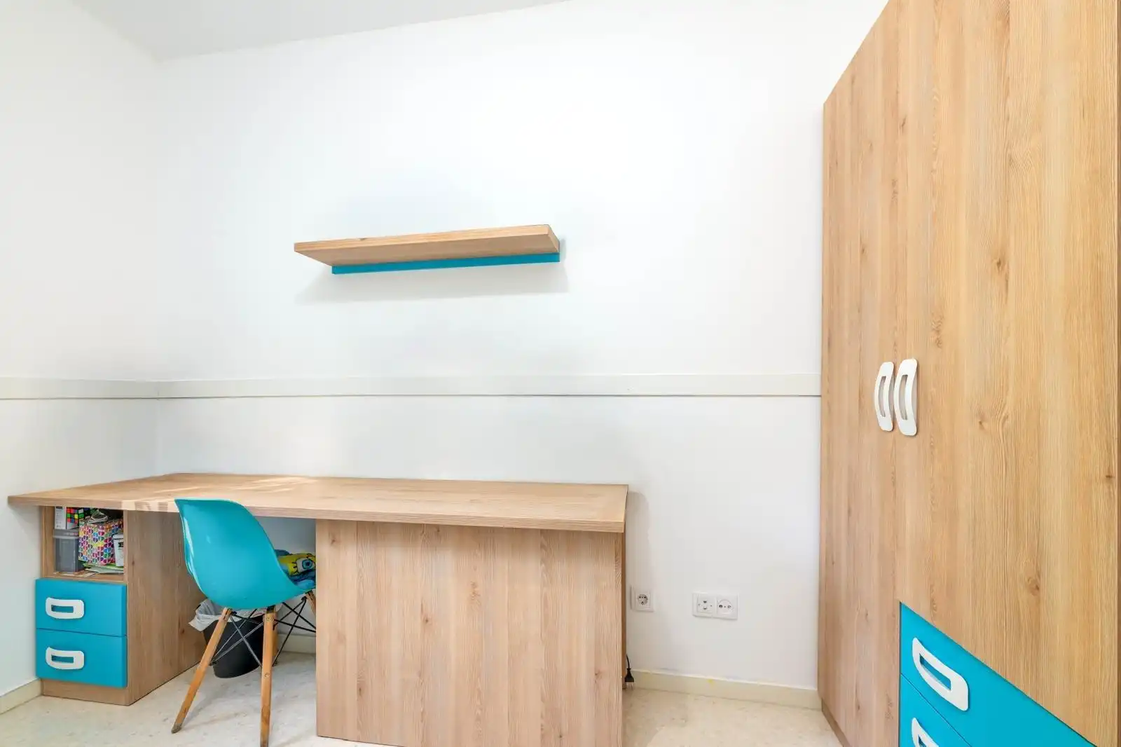 Habitación de Piso en venta en Sevilla con Aire acondicionado, Calefacción y Trastero