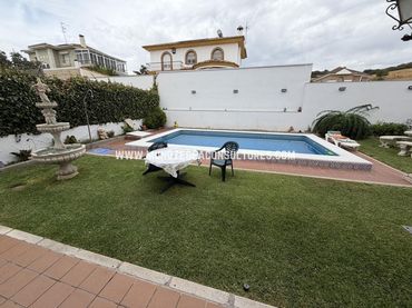 Casa con piscina in vendita a Calle Don Juan de Borbón
