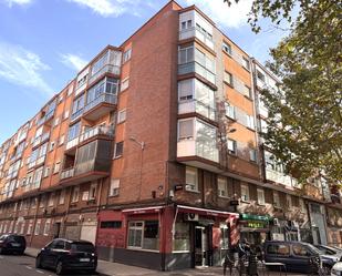 Exterior view of Flat for sale in Valladolid Capital  with Terrace and Balcony