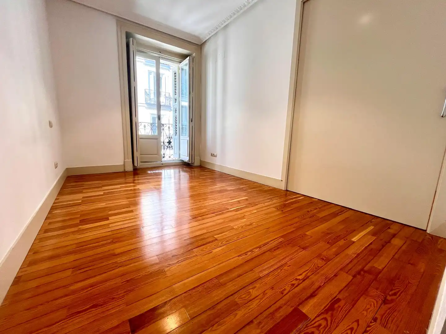 Habitación de Piso de alquiler en Madrid con Aire acondicionado, Calefacción y Parquet