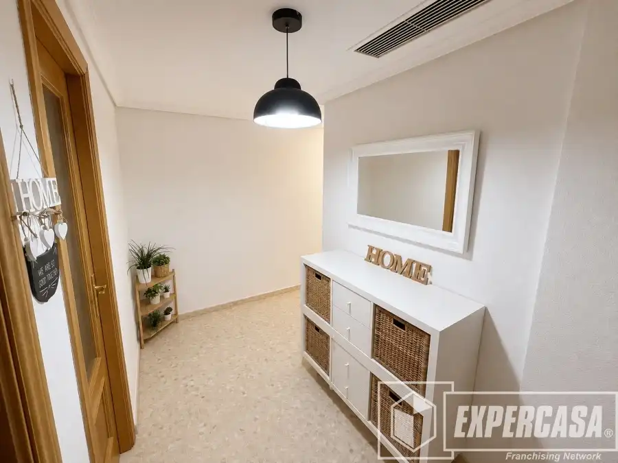 Flat for sale in Albal  with Terrace and Storage room