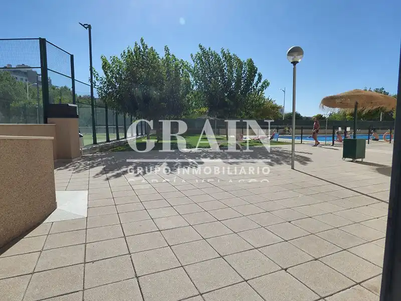 Jardín de Piso en venta en Albacete con Calefacción, Terraza y Trastero