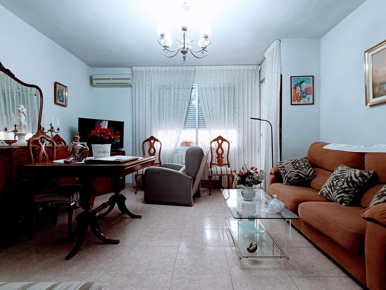 Sala de estar de Piso de alquiler en  Madrid Capital con Aire acondicionado, Calefacción y Terraza