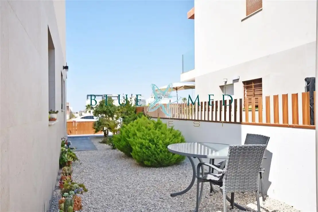 Terrasse von Wohnungen zum Verkauf in Mazarrón mit Klimaanlage, Heizung und Privatgarten