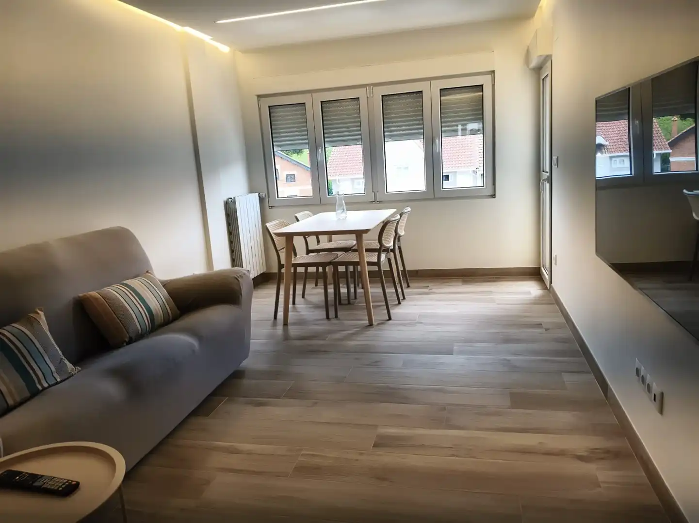 Sala d'estar de Pis de lloguer en Medio Cudeyo amb Calefacció, Terrassa i Traster