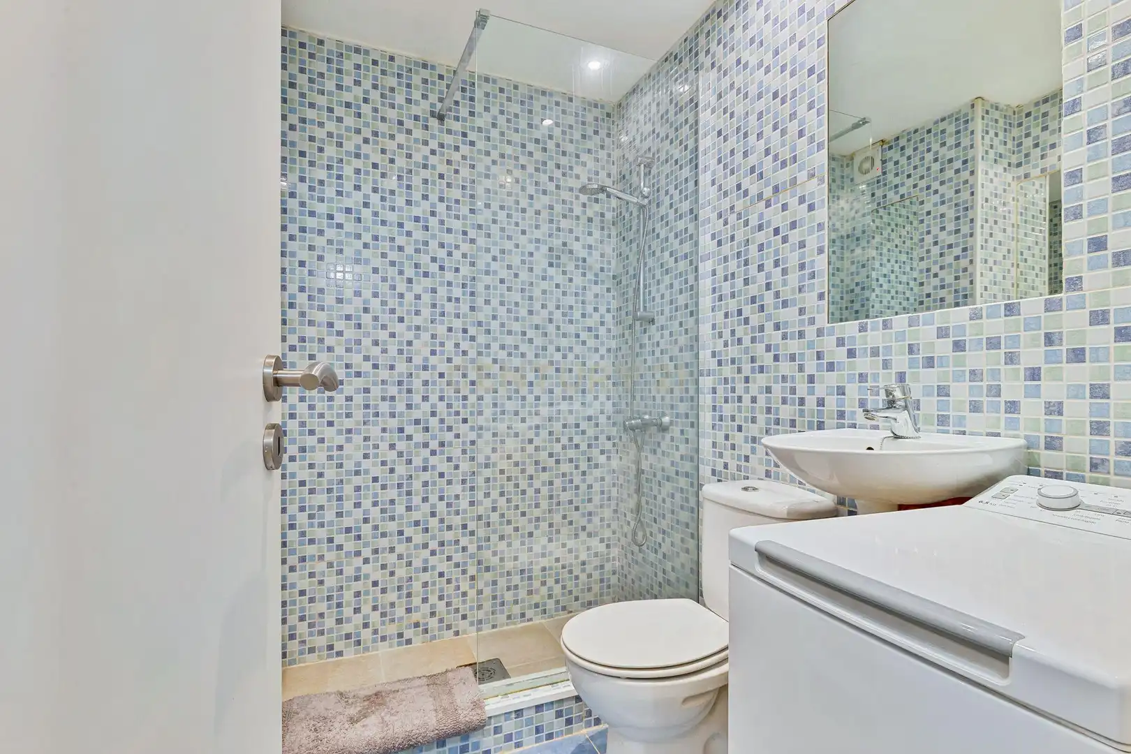 Baño de Planta baja en venta en Mijas con Jardín privado, Piscina y Lavadora